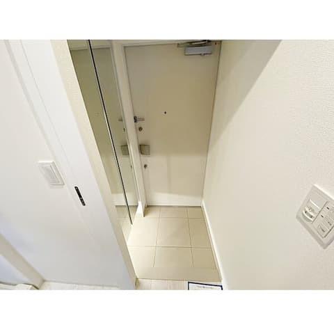Room image 12
