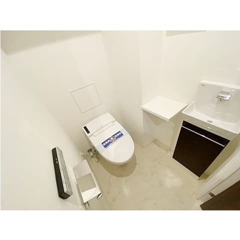 Room image 9
