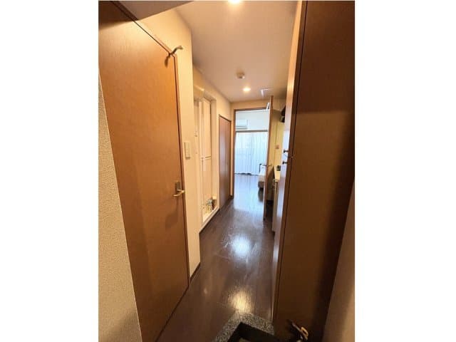 Room image 15