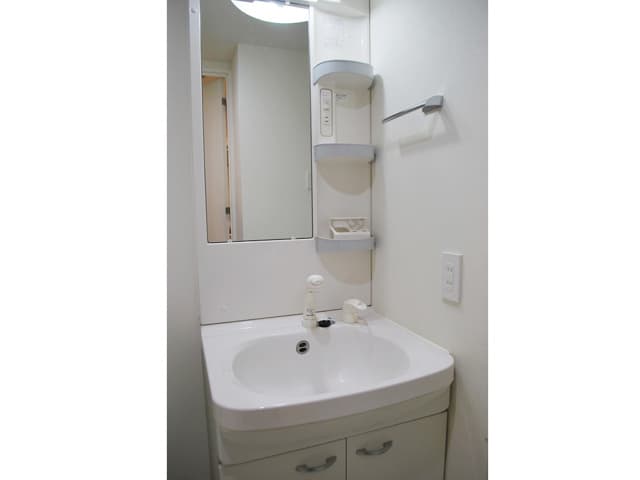 Room image 9