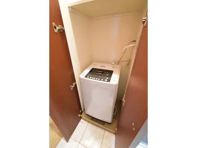 Room image 15
