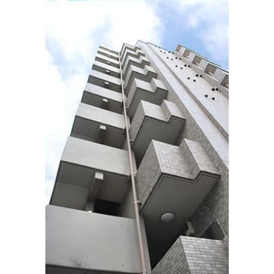 Main exterior of プレール東神田