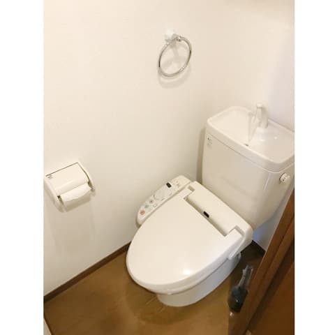 Room image 10