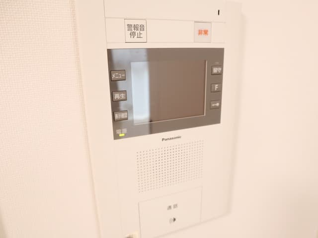 Room image 15