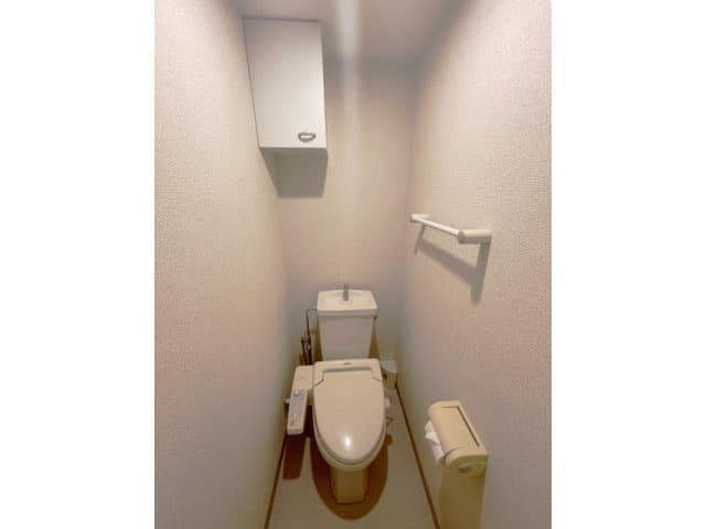 Room image 13