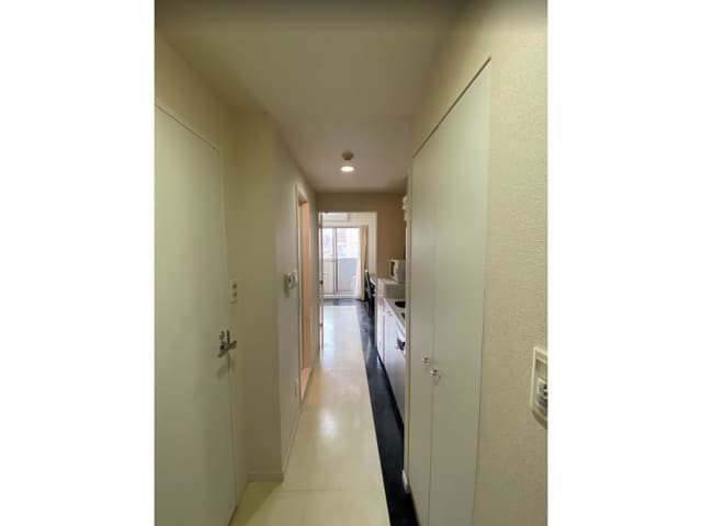 Room image 11