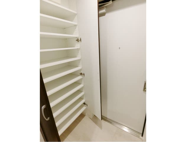 Room image 15