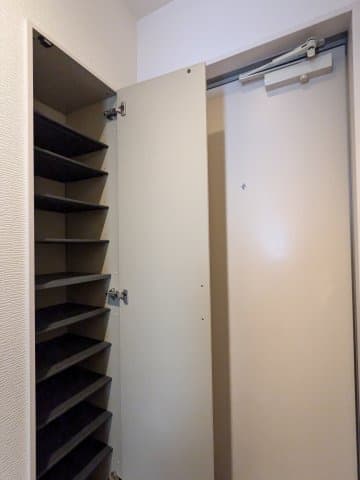 Room image 11