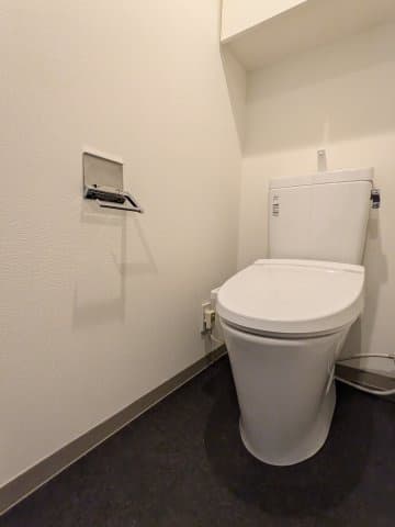 Room image 8