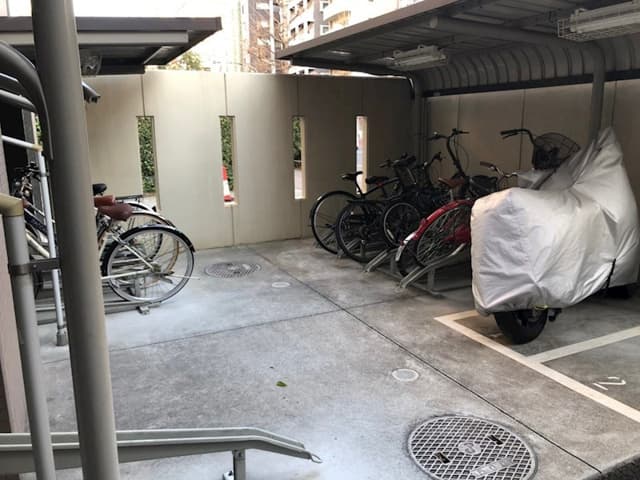 Room image 15