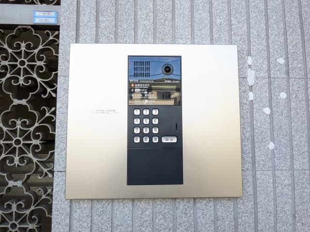Room image 10