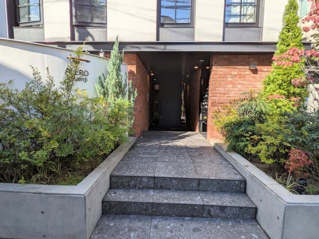 Room image 14