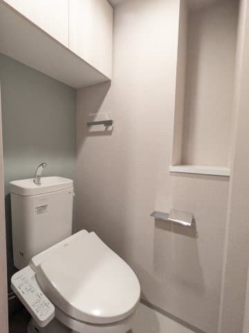 Room image 8