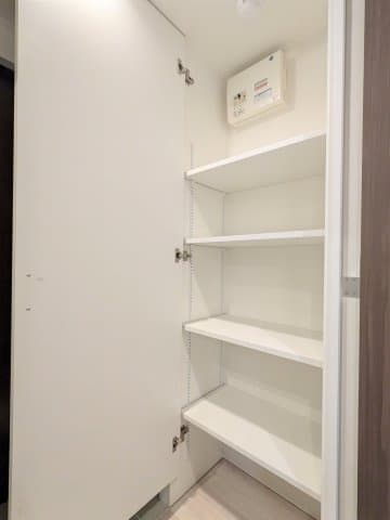 Room image 11