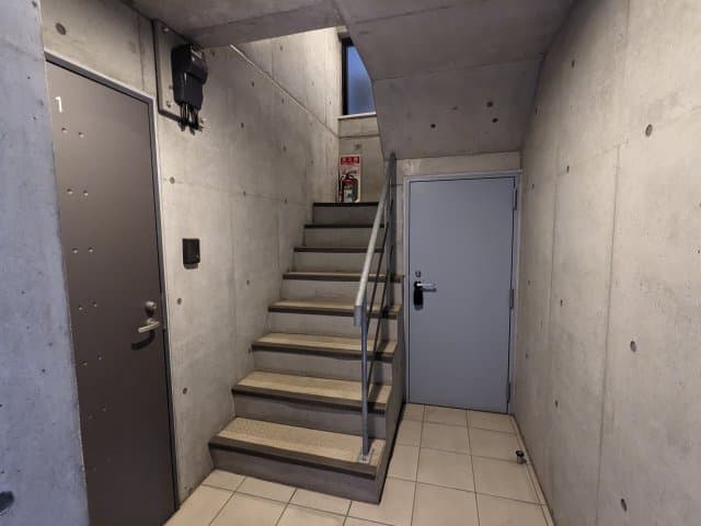 Room image 16