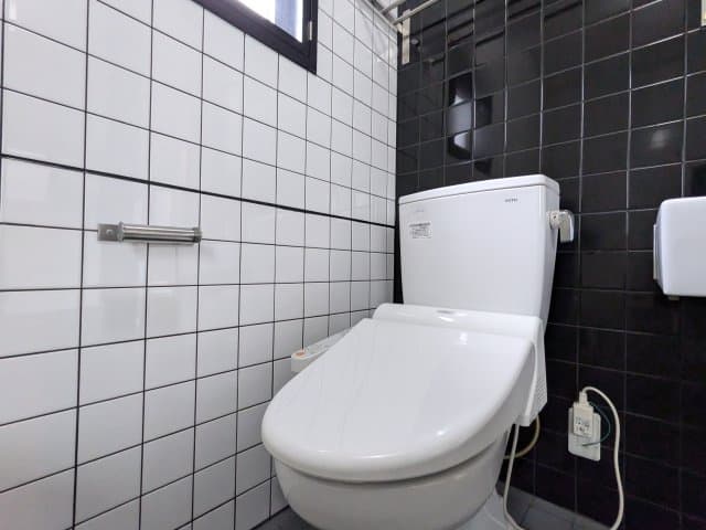 Room image 8