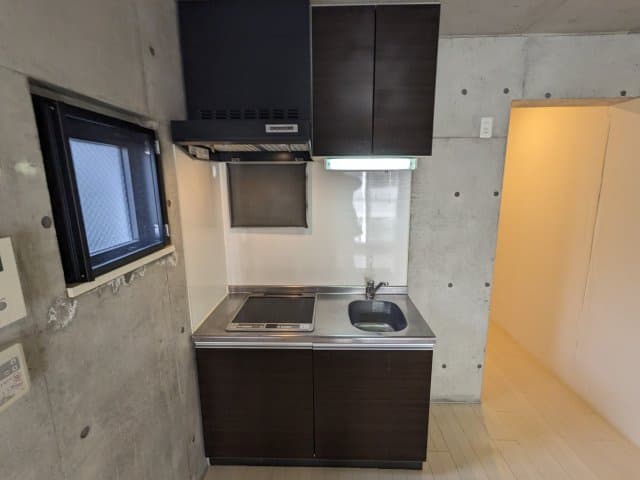 Room image 8