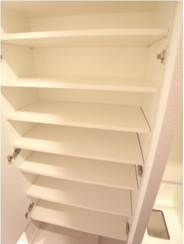 Room image 15