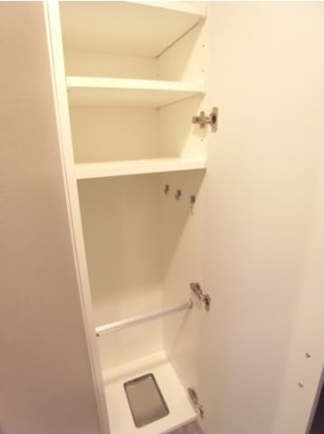 Room image 16