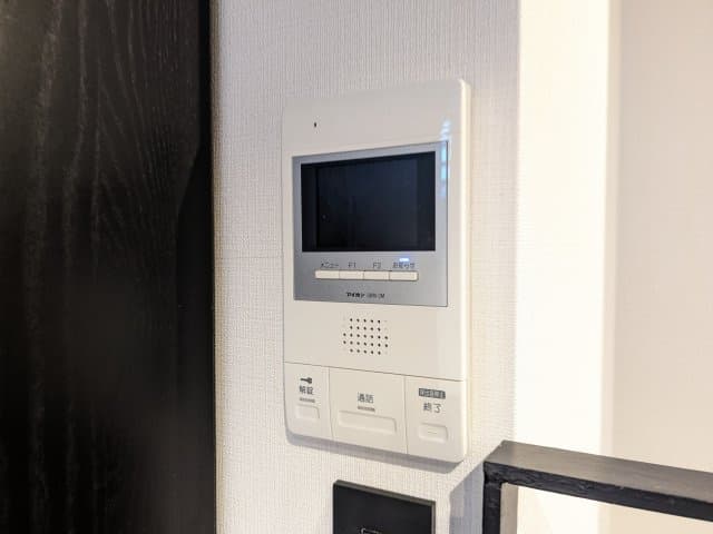 Room image 10