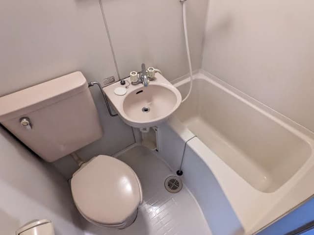 Room image 9