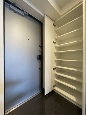 Room image 11