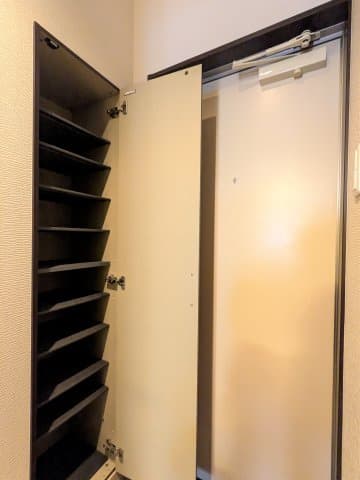 Room image 12