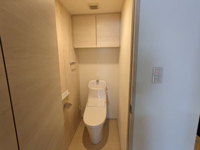 Room image 8