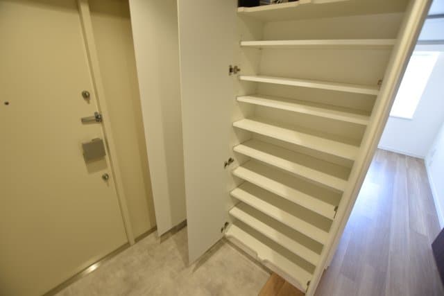 Room image 12