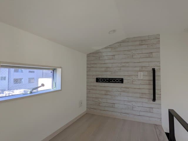 Room image 9