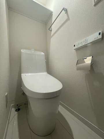 Room image 8