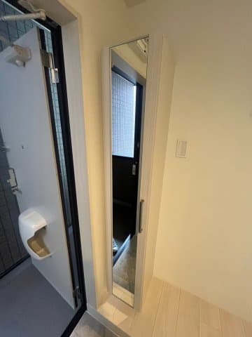 Room image 9