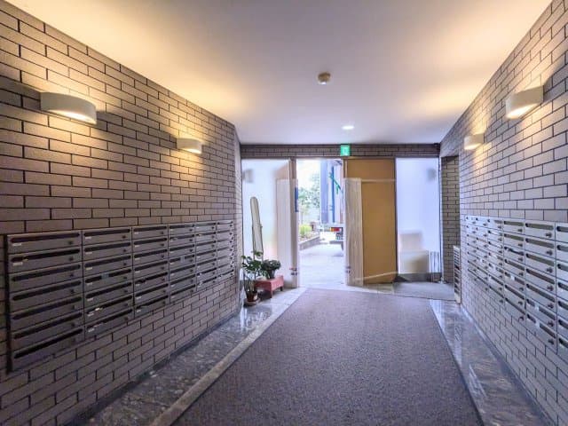 Room image 10