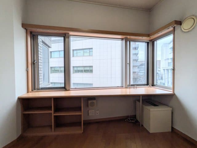 Room image 8