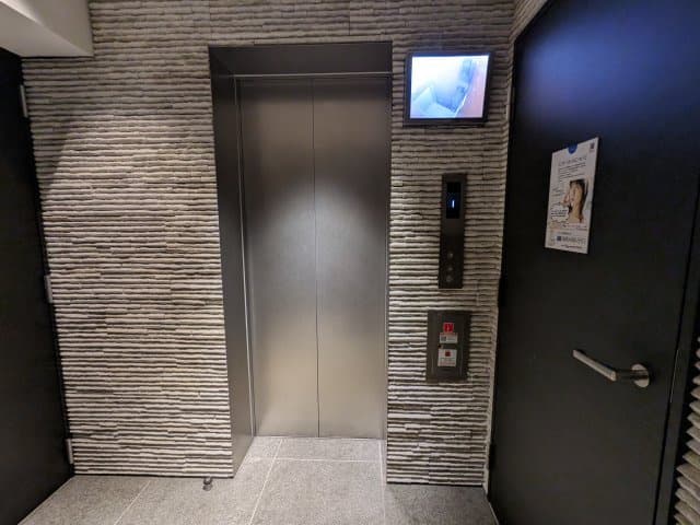 Room image 15