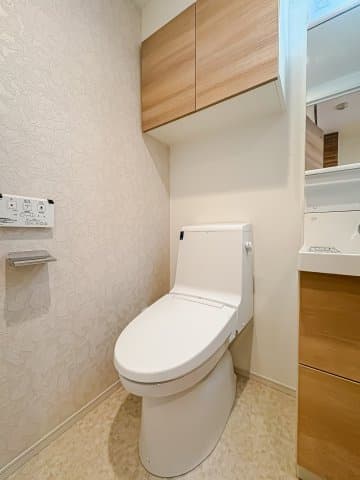Room image 8