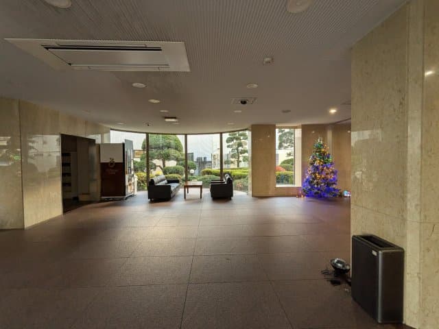 Room image 11