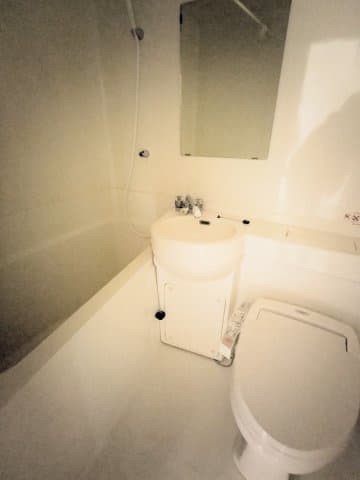 Room image 10