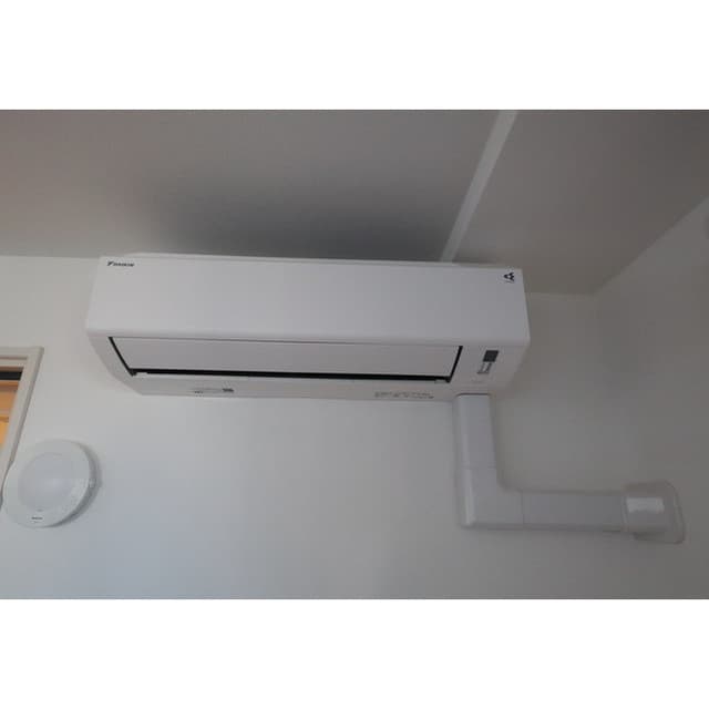 Room image 14
