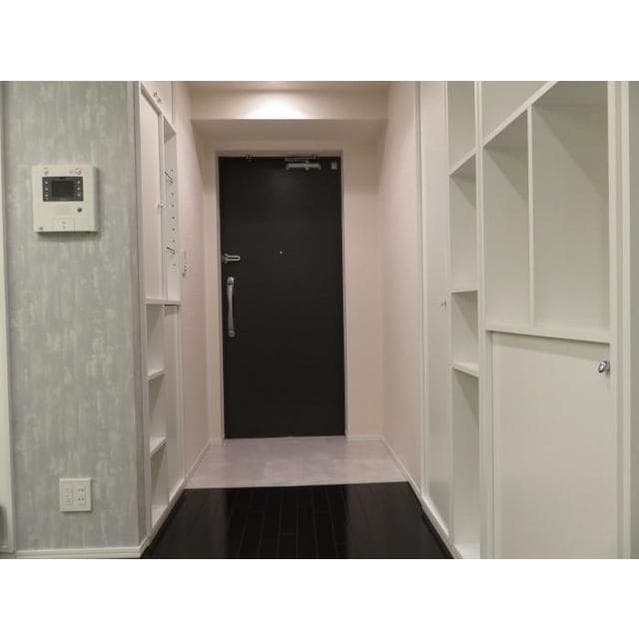 Room image 11