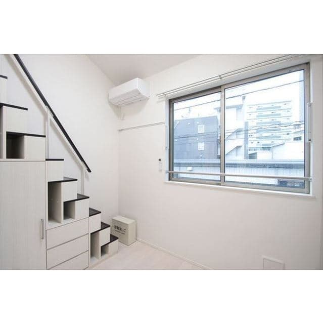Room image 13