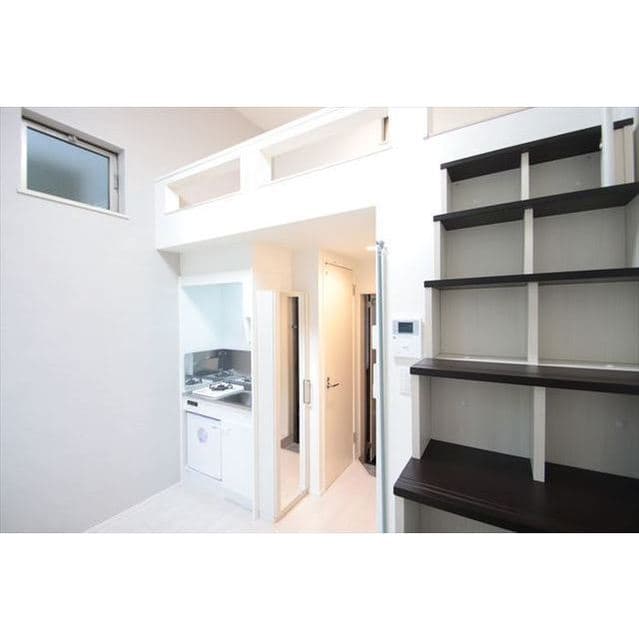 Room image 14