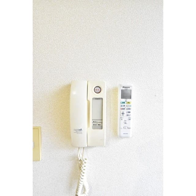Room image 15