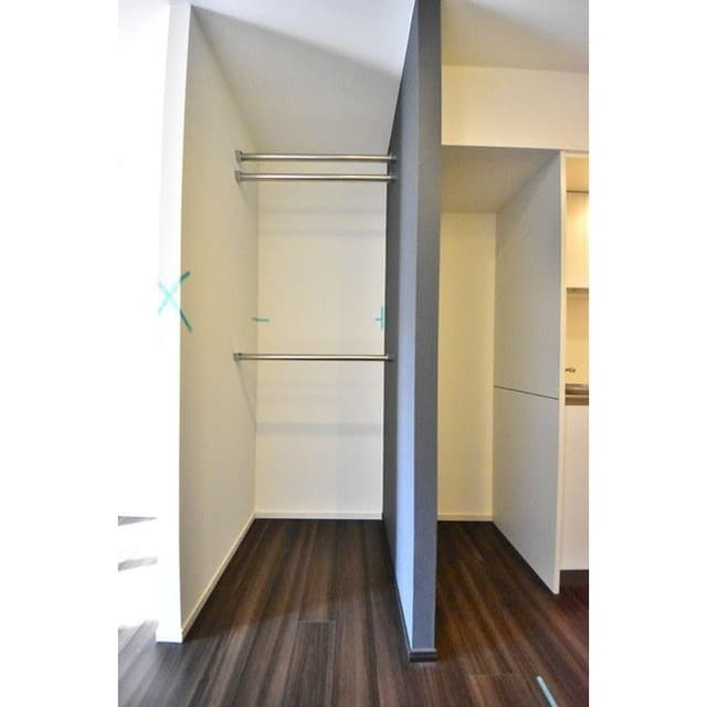 Room image 14