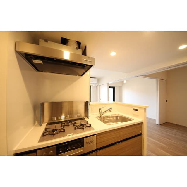 Room image 15