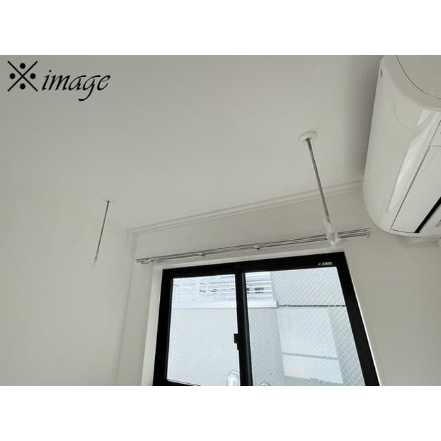 Room image 13