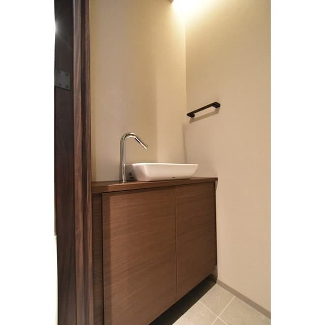 Room image 12