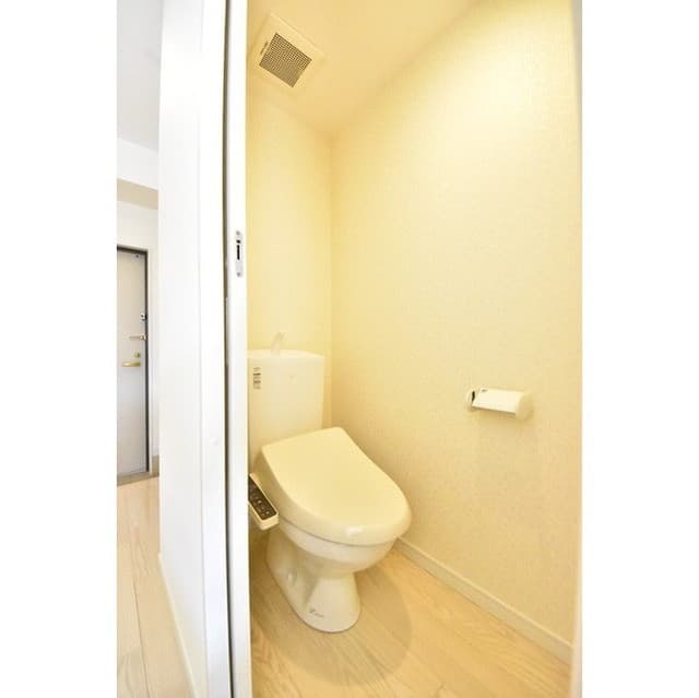 Room image 12