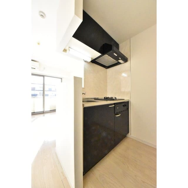 Room image 13