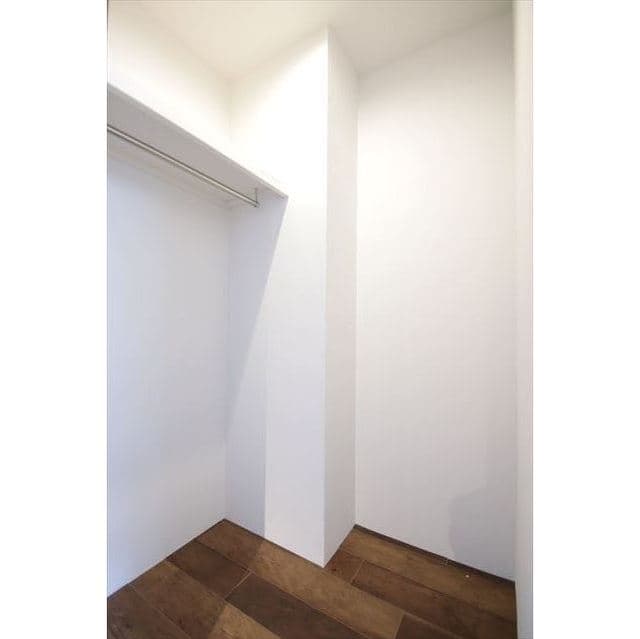 Room image 14